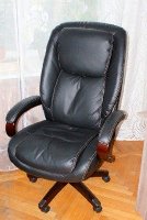 кресло офисное кожаное 23500р